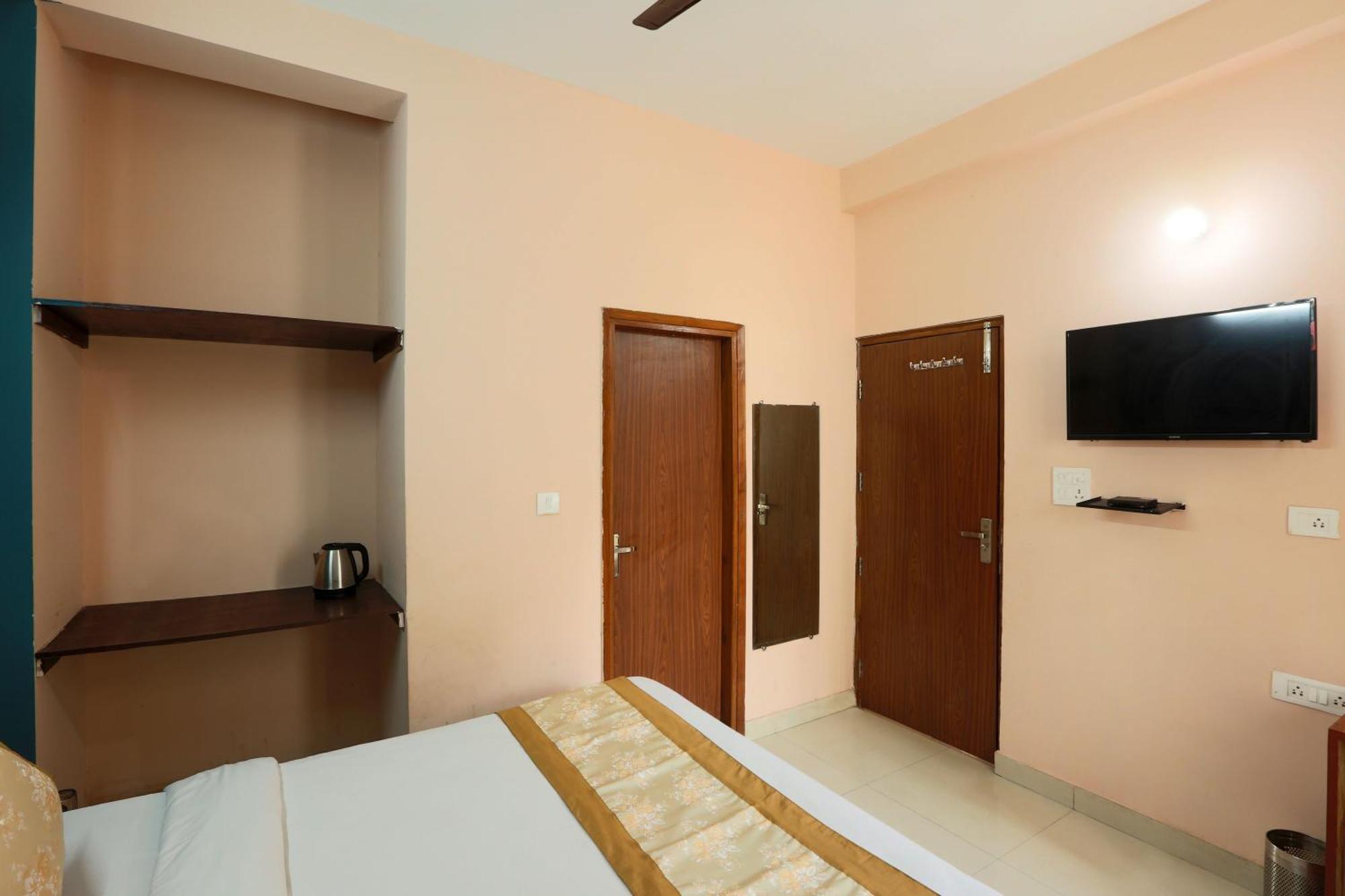 Hotel Ginger Palace - Corporate Hotel Noida Sector 62 Esterno foto
