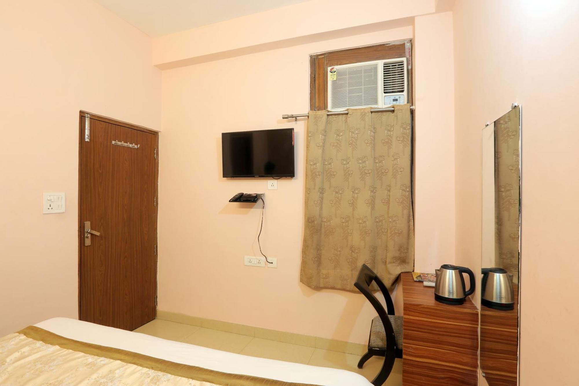 Hotel Ginger Palace - Corporate Hotel Noida Sector 62 Esterno foto